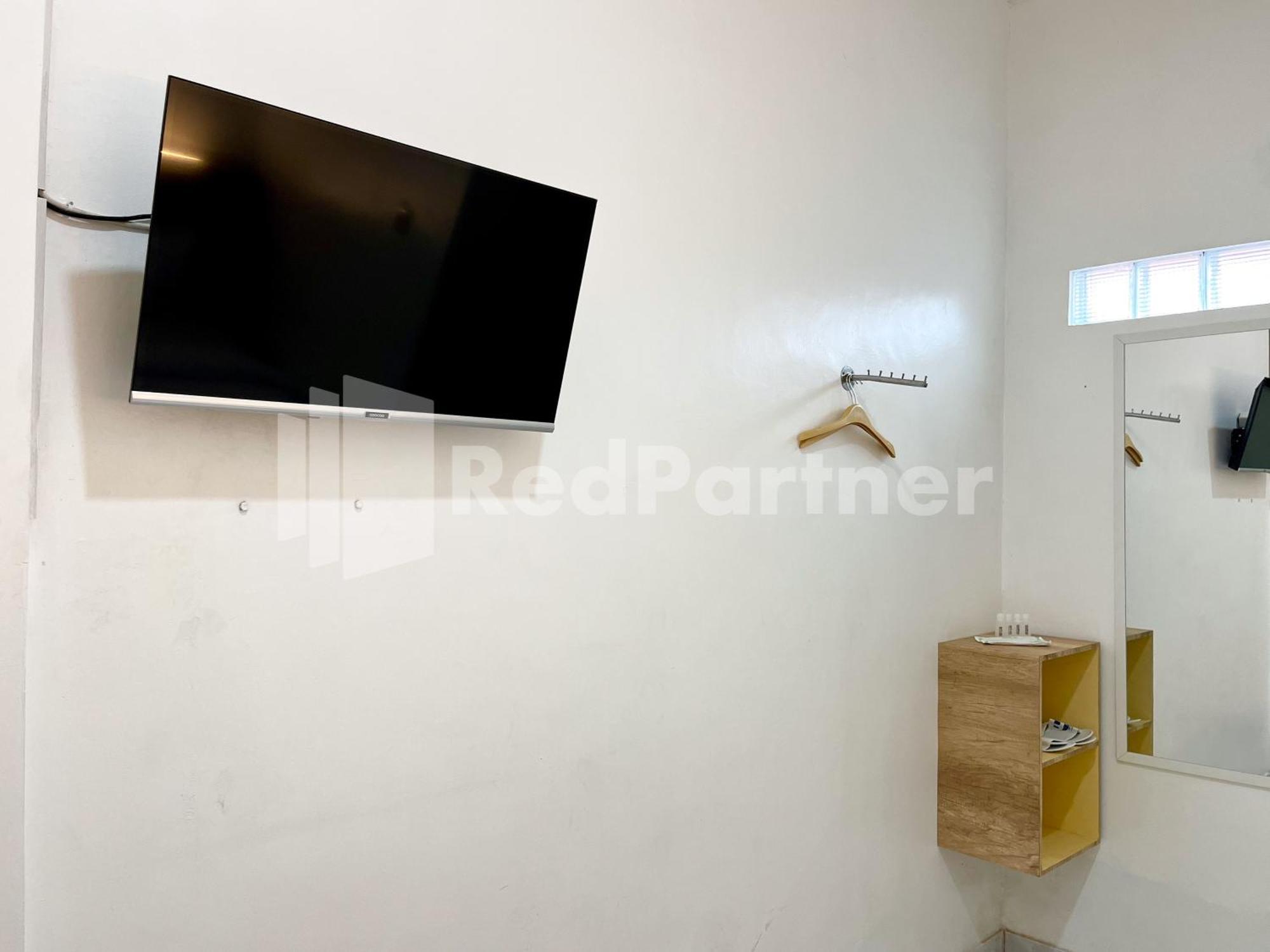 D Palma Near Lokananta Manahan Mitra Reddoorz Surakarta  Bagian luar foto